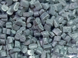 黑膜PE再生颗粒